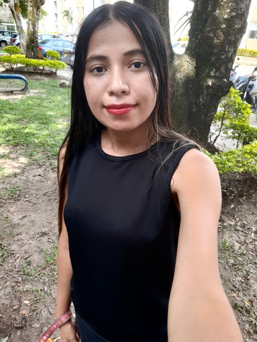 Buenas yo otra vez por aqu&iacute; 😃😉🥰 https://t.co/wsY7I7Ul6S