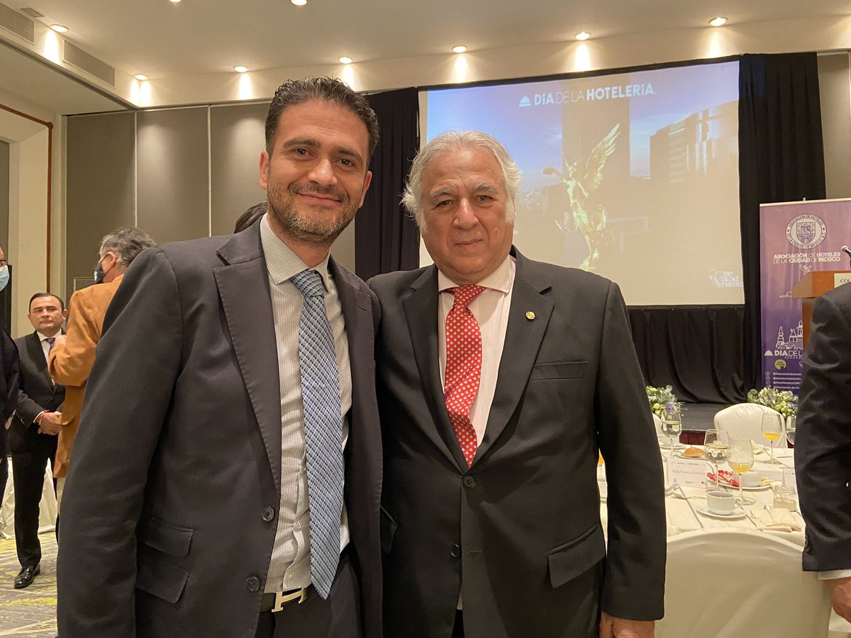 fjaviersolis's tweet photo. Día de la hotelería. @SECTUR_mx  gracias a la asociación de Hoteles de la Ciudad de México por la invitación https://t.co/vv0tmbtKmp