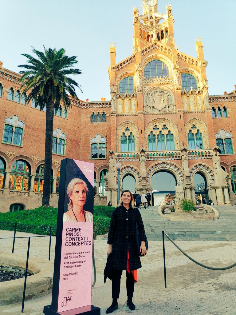 olgaguday's tweet photo. Avui, celebrant el dia internacional de la dona, he assistit a la conferència de la gran Arquitecta i referent #CarmePinós. M'ha encantat la seva forma de treballar els projectes. Gràcies @COACatalunya #grupdones @sandrabestraten @AnaMaAlvarezG @mercheconca #recintesantpau https://t.co/r2u40OrvMa