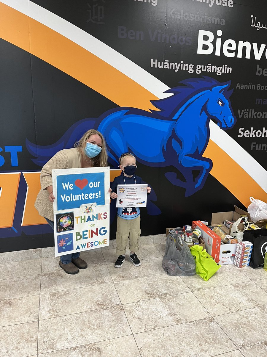 MeadowcrestPS's tweet photo. This senior kindergarten student, Lennox, initiated a school-wide food drive called For the Love of Lunch out of the kindness of his heart. He is a true leader! @FTNDurham @DDSBSchools @PositiveDDSB @Norah_Marsh @MaggieLazarus #ddsbleadership https://t.co/ljjQVSqKDu