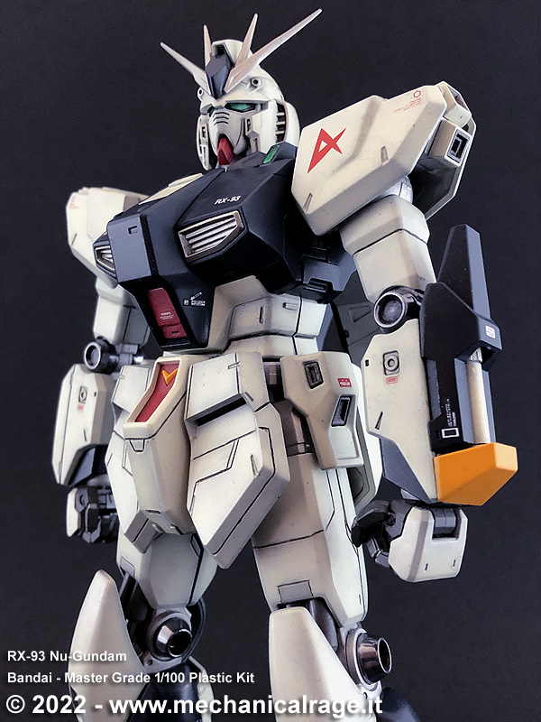 1974Tetsuya's tweet photo. Nu Gundam RX-93 - Bandai Master Grade 1/100 Plastic Kit

#gundam 
#rx93nugundam
#nugundam
#charscounterattack 
#mastergrade 
#bandai https://t.co/AiAKOvfNam