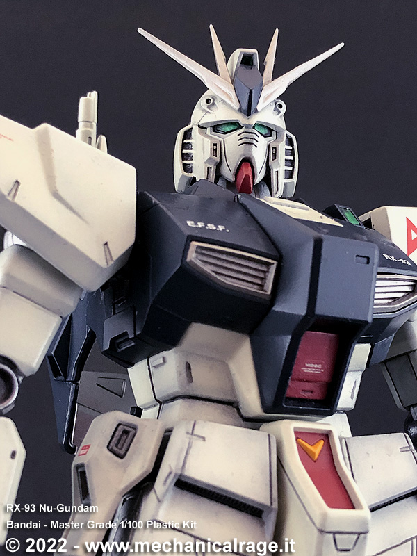 1974Tetsuya's tweet photo. Nu Gundam RX-93 - Bandai Master Grade 1/100 Plastic Kit

#gundam 
#rx93nugundam
#nugundam
#charscounterattack 
#mastergrade 
#bandai https://t.co/AiAKOvfNam