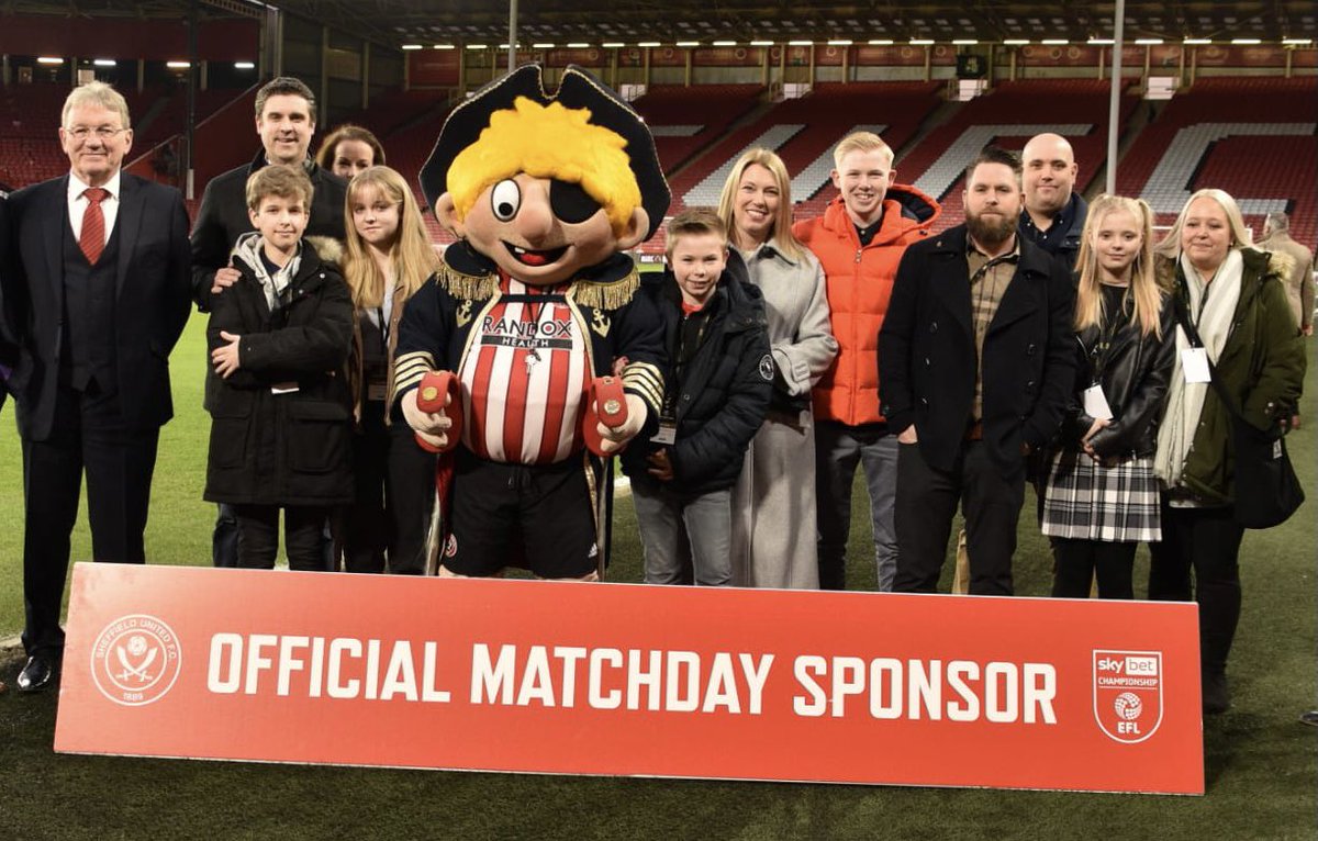 dm2003ltd's tweet photo. Proud to have been the Main match sponsor on Friday against Forest. #madeinsheffield #aluminiumdoors #theblades #service #repairs #installs #sheffieldunited @dm2003ltd https://t.co/kKvLOg1iAE