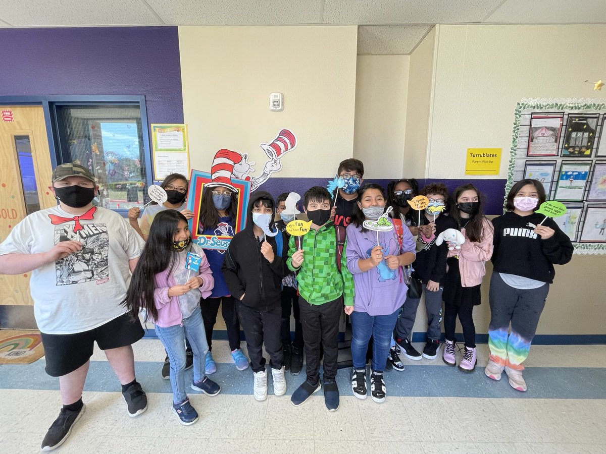 TurrubiatesSJH's tweet photo. Dr. Seuss Day 2022 ❤️💙❤️💙 https://t.co/yaFgv4LbrU