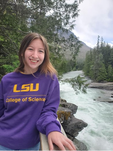 lsuscience's tweet photo. Say hi to @LSU_Chemistry sophomore and CoS ambassador, Katy Knecht! 👋
Katy loves working with her science peers and making connections with new students.
📲 Tune into our Instagram tomorrow for @KnechtKaty take over!
#LSUScienceStudent #WomenInSTEM https://t.co/OQPF1NXIFj