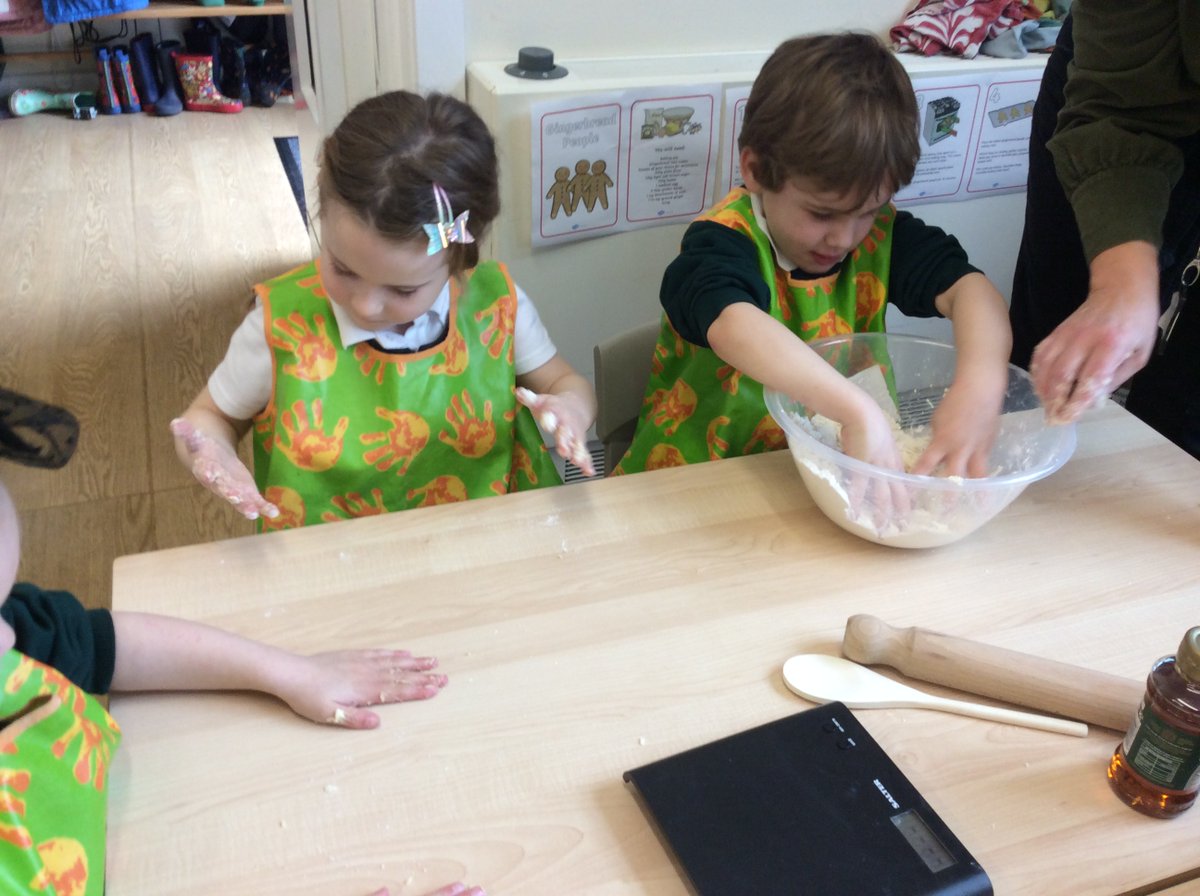 robin_cfs's tweet photo. "Run, run as fast as you can, you can't catch me I'm the Gingerbread Man!" What a busy day we have had with our superstar bakers, luckily none of our gingerbread people managed to escape! 👨‍🍳 https://t.co/eFzjEgI7Q3