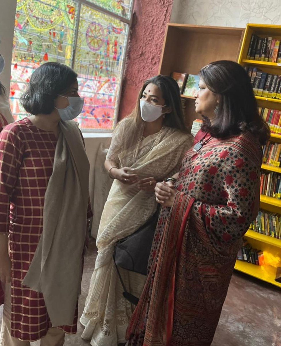 peepaltree_'s tweet photo. Celebrating Int Women's Day at Asiad Village! SDMC in association with Peepal Tree Foundation converted a Dhalao into a beautiful village to launched project ‘Asmita’, for skill development and livelihood interventions for less privileged women and library for children. https://t.co/RukrponcXT