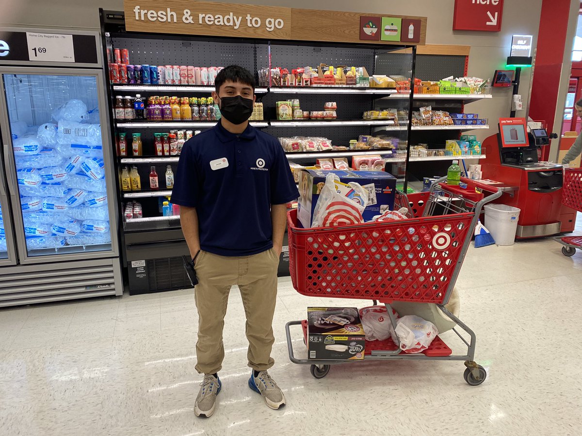 TSS Javier with his first call out resulting in a great PMR at SCO at 1446 on his own!it is only his second day here!! Whoot!! Whoot!! Expect to hear his name a lot more!! #wintheweek #1446 #talent <a href="/WillOre33/">Will Ore</a> <a href="/MelNico88/">Sea</a> @dawh_veed <a href="/HallieDeWulf/">Hallie DeWulf</a>