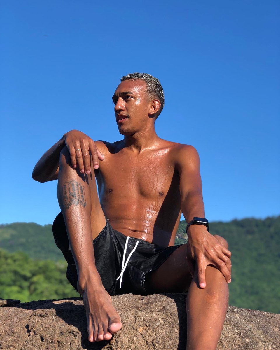 DanSorriso2's tweet photo. Vivendo avançado ganhando sem perder 🥵✌🏾 https://t.co/HaRFgpmWbS