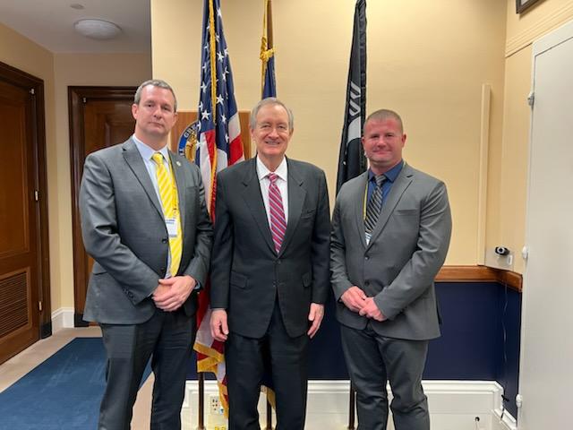 Local1821Pres's tweet photo. Great meeting with Senator Mike Crapo yesterday. It's nice to have someone that will listen to firefighter issues. https://t.co/sCIGXKpvAv