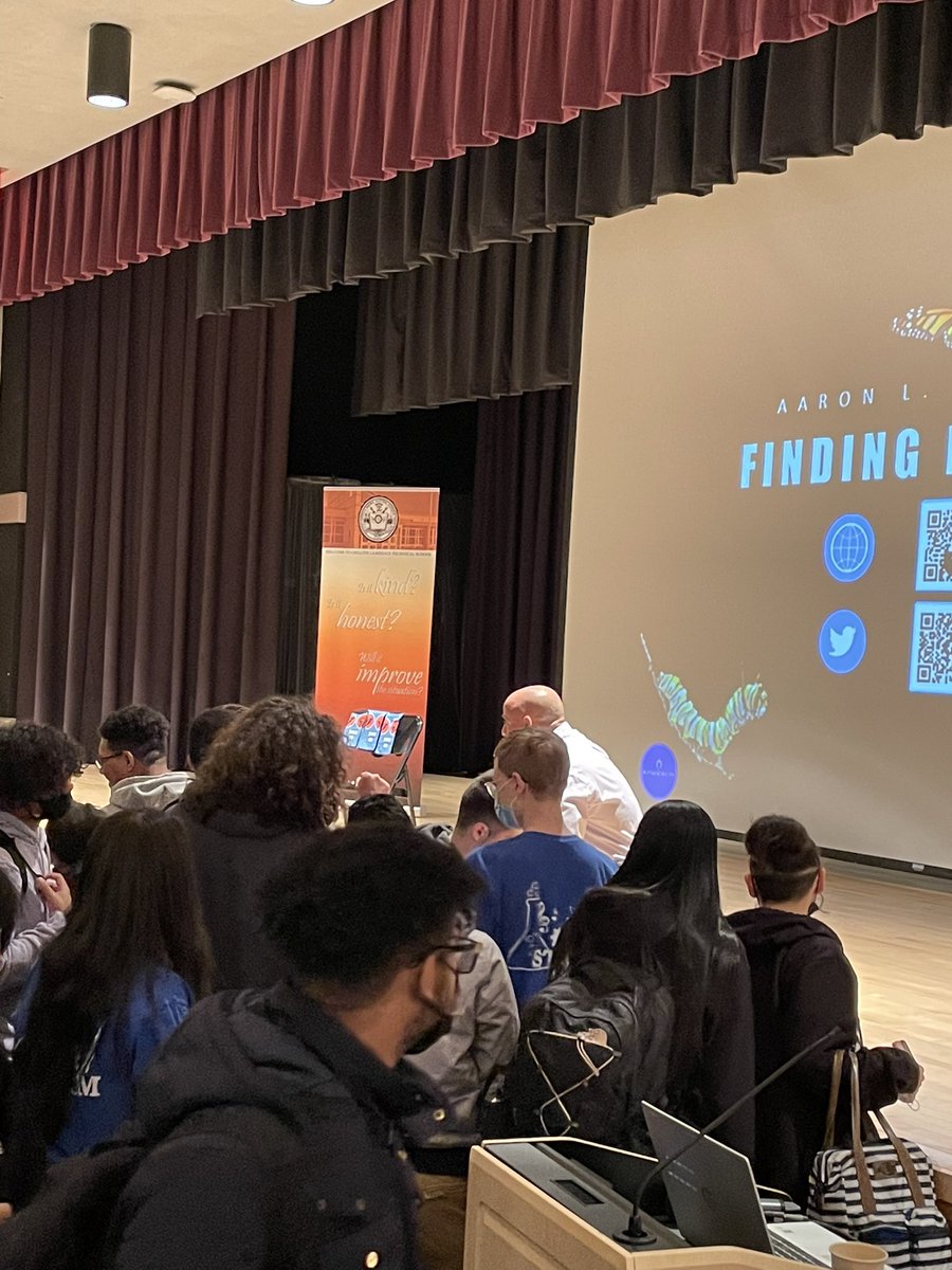 CoachEGabbs's tweet photo. It only takes 30 seconds to make an impact, 30 seconds can change someone’s life. @aaronpolansky positively impacting the students and staff at Greater Lawrence Tech today! #FindingPurpose #BetheDifference #MakeanImpact https://t.co/NNuUaHK0hX