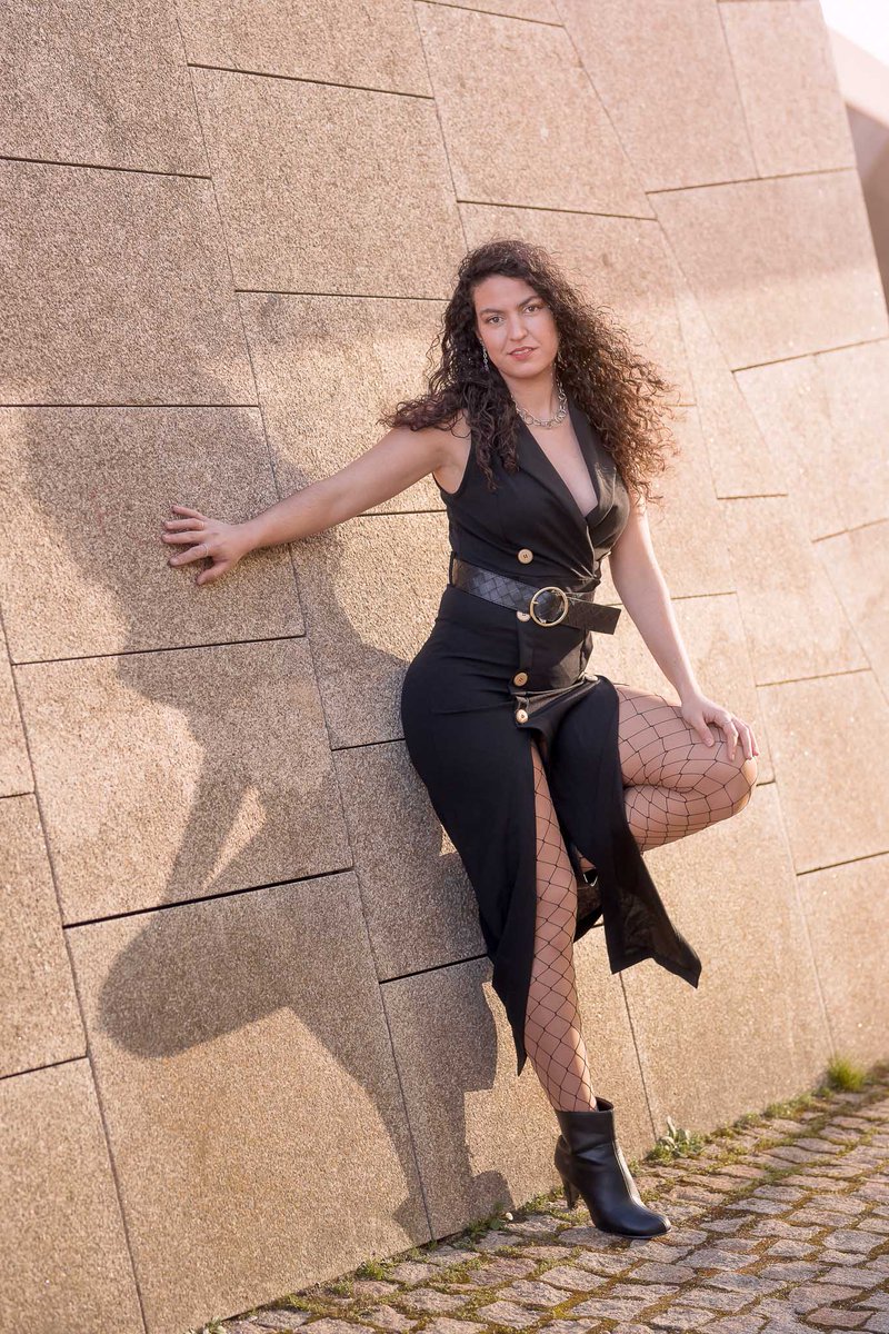 carlosvelayos's tweet photo. Fashion afternoon. @isgarmu #carlosvelayos #fashion #moda #morena #brunette #pelorizado #curlyhair #vestido #dress #luznatural #daylight #sesionesdefotos #sesiondefotos #sesionfotografica #modelodefotografia #sessionphotography #sessionphoto #photoportrait #sesionesdefotos https://t.co/iNoPT4OuSD
