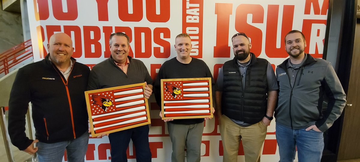 PaulDavisCTIL's tweet photo. We were happy to present some custom @BJDBatFlags to @KyleBrennanISU and @ISU_Mully this afternoon at Redbird Arena. We value our partnership with the @ISURedbirds and look forward to supporting the student athletes for years to come! Go Redbirds! 

 #PaulDavis #BacktheBirds https://t.co/UQHYF214aC