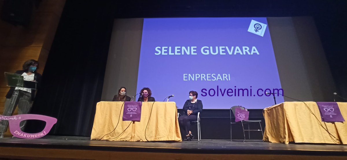 ImiSolve's tweet image. #8M   Bonito hablar delante de un grupo de jóvenes, un poco de nervios, pero emotivo. Gracias.
#behargintza #abanto #gallarta #muskiz #mujer #bombas #achique