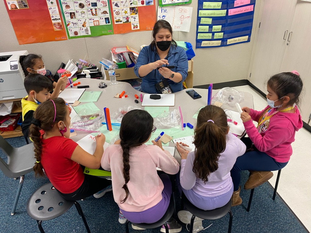 EGhananim's tweet photo. Growing the green! Problem solving using manipulatives and building numberless! @TippsElementary @TippsFirstGrade @FeliciaWT  @CyFairISD #tippstribe #allgreenhere https://t.co/MHsxnrGZVR