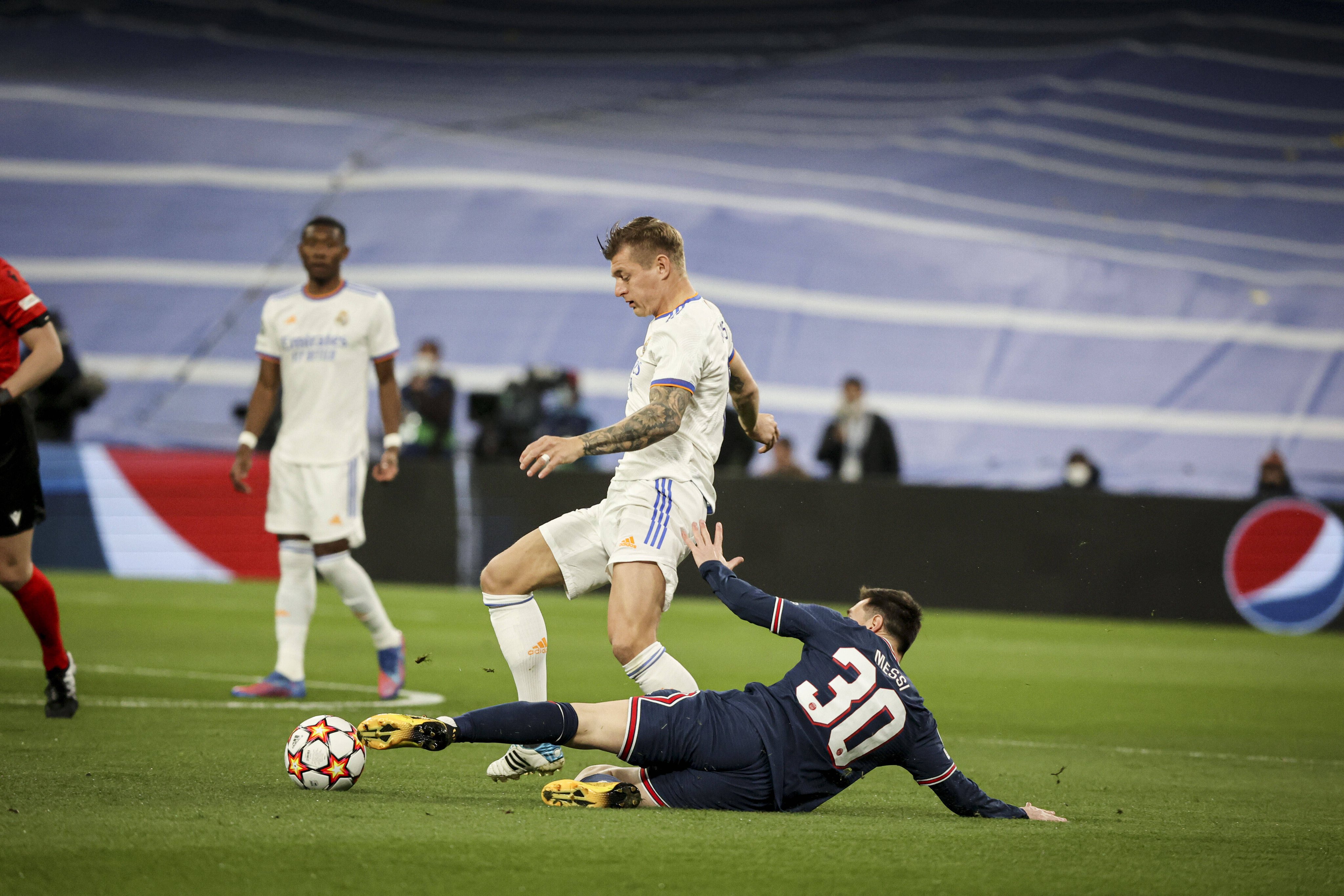 Squawka Live on X: Lionel Messi launching into slide tackles at the  Bernabéu. #UCL  / X