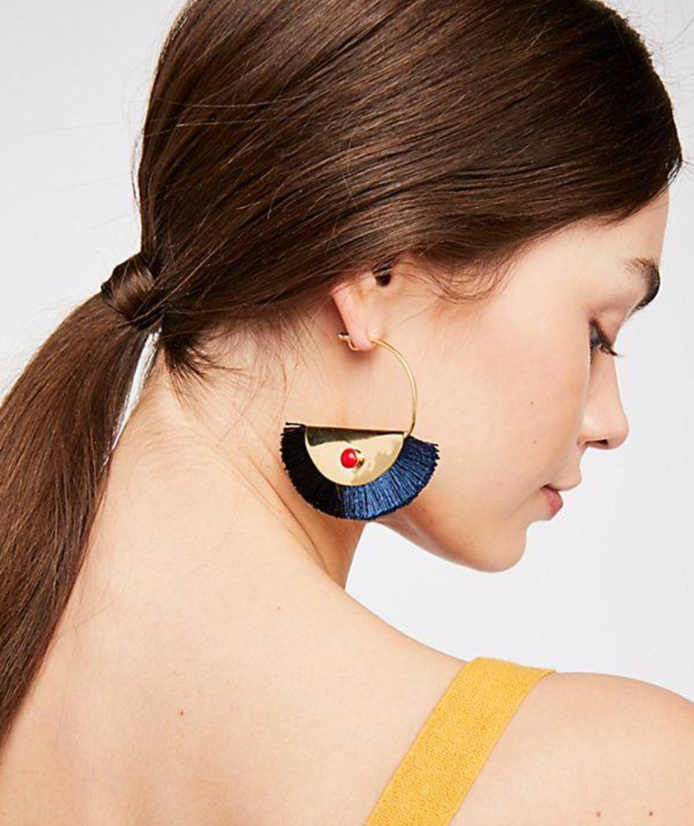 When we feel adored, we naturally want to reciprocate so everyone feels loved. Do you agree? Adore and adorn yourself and your loved ones with classy handmade jewelry from us! See our collections here: 

nectarnectar.com 

#WomenEmpowerment #DemifineJewelery