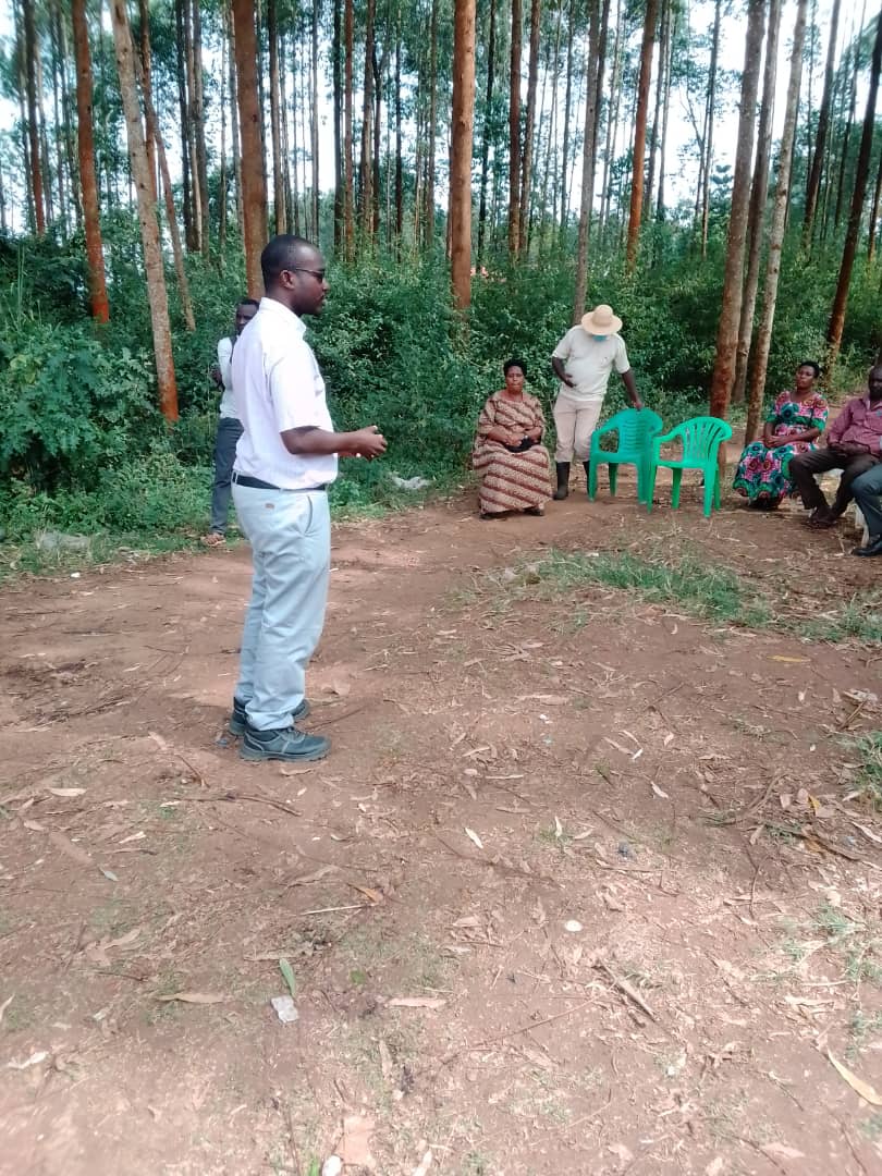 Joseph_Mulinde's tweet photo. Residents of Kibaryatika, Kahondo, Busimba, Kateretere, Rwengobe, all in Bigodi Town Council, good news! NWSC is laying 5KMs of 2" pipes to serve you. This activity has been launched by the Kamwenge Woman MP; Hon. Sylvia Bahereira, Bigodi Mayor, Speaker, CDO and residents. https://t.co/OpRFwovKhg
