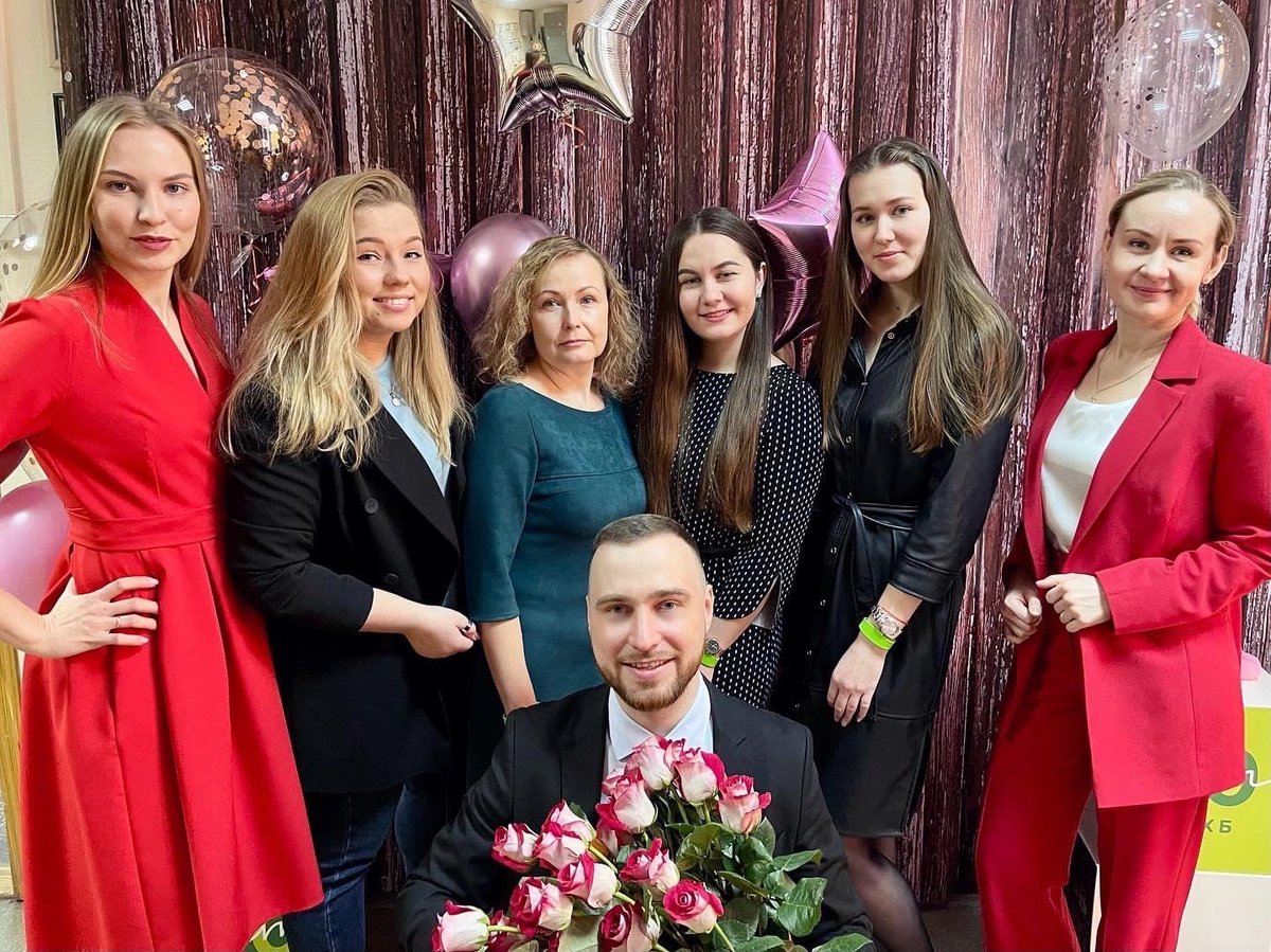 Suslovprezident's tweet photo. #вятка #киров #праздник #8марта https://t.co/ZTc5IX6TN4