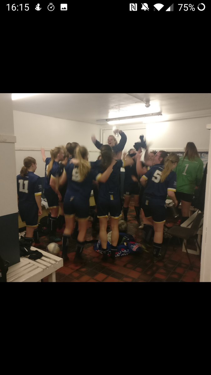 League winners🏆after an emphatic win and one game still to go. Well done <a href="/ULWFC/">UoL Women's Football</a>, with a huge thank you to <a href="/LincolnSportEx/">Sport Science at Lincoln</a> coaching and sport science students for their analysis and coaching support throughout the season. Women's football at <a href="/unilincoln/">University of Lincoln, UK</a> is alive and kicking!⚽️💪