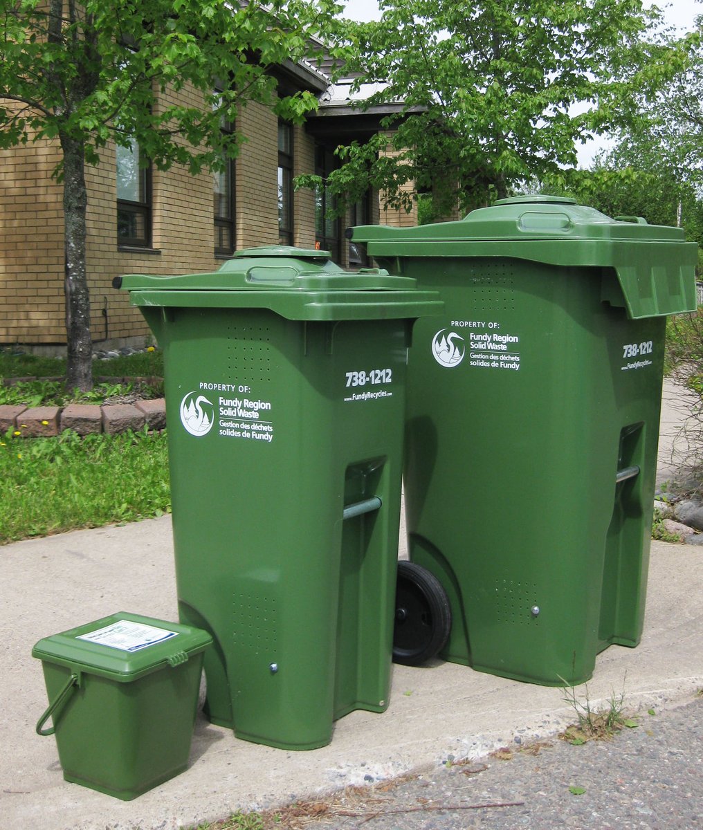 ♻️It’s #wastewise Wednesday! If your residence does not have a compost cart or kitchen bin - or your cart is broken, you can order one by visiting the <a href="/FundyRecycles/">Fundy Regional Service Commission</a> website at bit.ly/2UQ8b8o
This is for residents of the Fundy Region (Greater Saint John region).