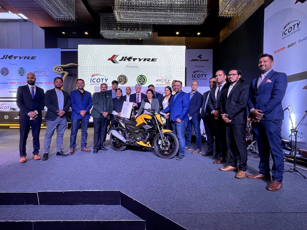 IMOTY_Official's tweet photo. Introducing the 'Indian Motorcycle of the year 2022' the @tvsmotorcompany #Raider125. 

The commuter for genX that won the hearts of our jury and took home the most prestigious award for two wheelers in India. 

#IMOTY2022 https://t.co/bWA8kZMWWq