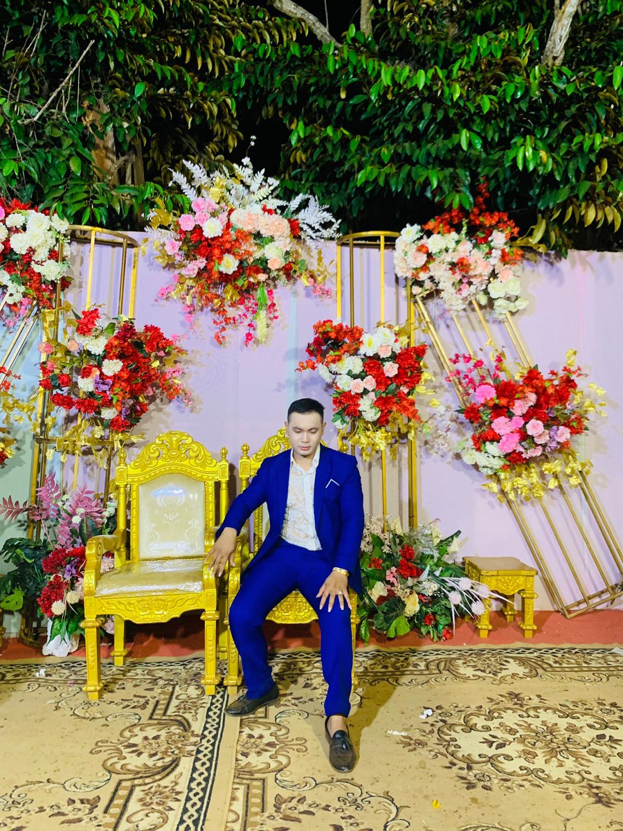 FaceLoan5's tweet photo. ឈប់គិតរឿងអត់បានការទៀតហើយ https://t.co/9IF0UvO4N6