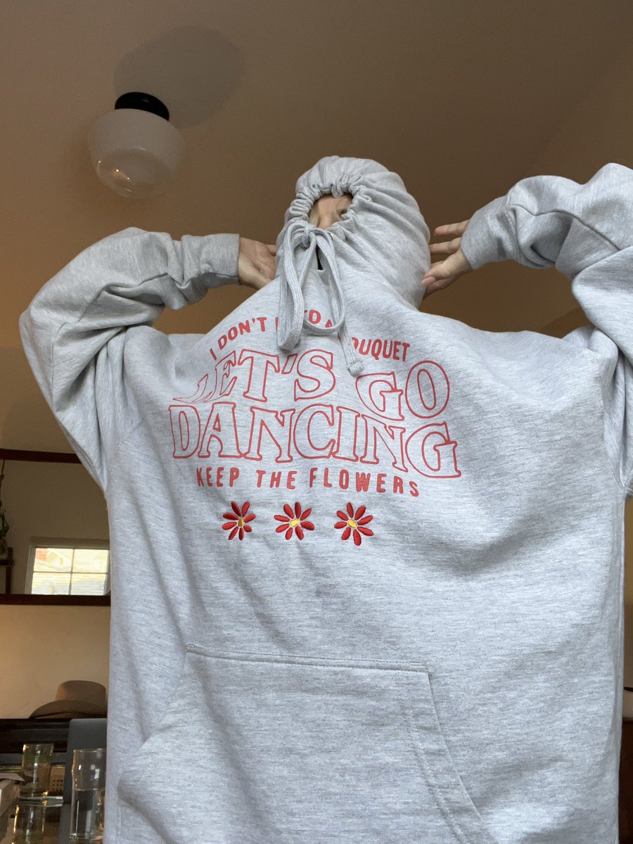 ashemusic's tweet photo. howdy, these are available for preorder 💐 

https://t.co/Qh1XpE4GRm https://t.co/P12WEhdTPn