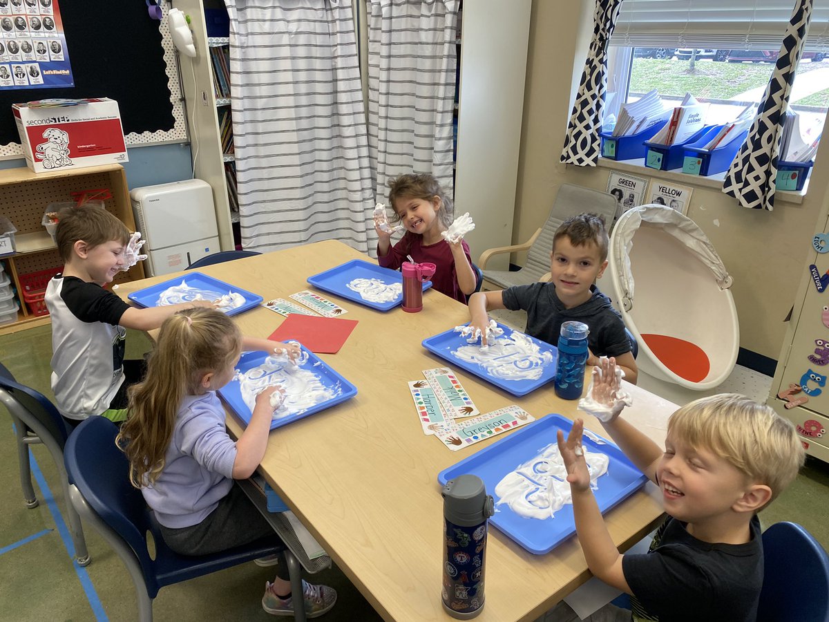 Phonics is more fun when it’s messy 😎