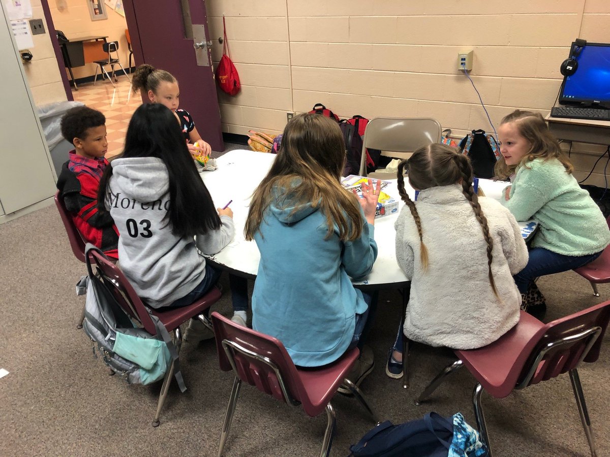 BedCoSchools's tweet photo. #CommunityElementarySchool has partnered with #NationalJuniorBetaClub at #CommunityMiddleSchool to form a #MathClub, reinforcing math skills in fun, creative ways! The elementary says #thanks to their Community Middle friends for helping make this happen! #MathMinds #PassionDrive https://t.co/faZ4XgDu7a