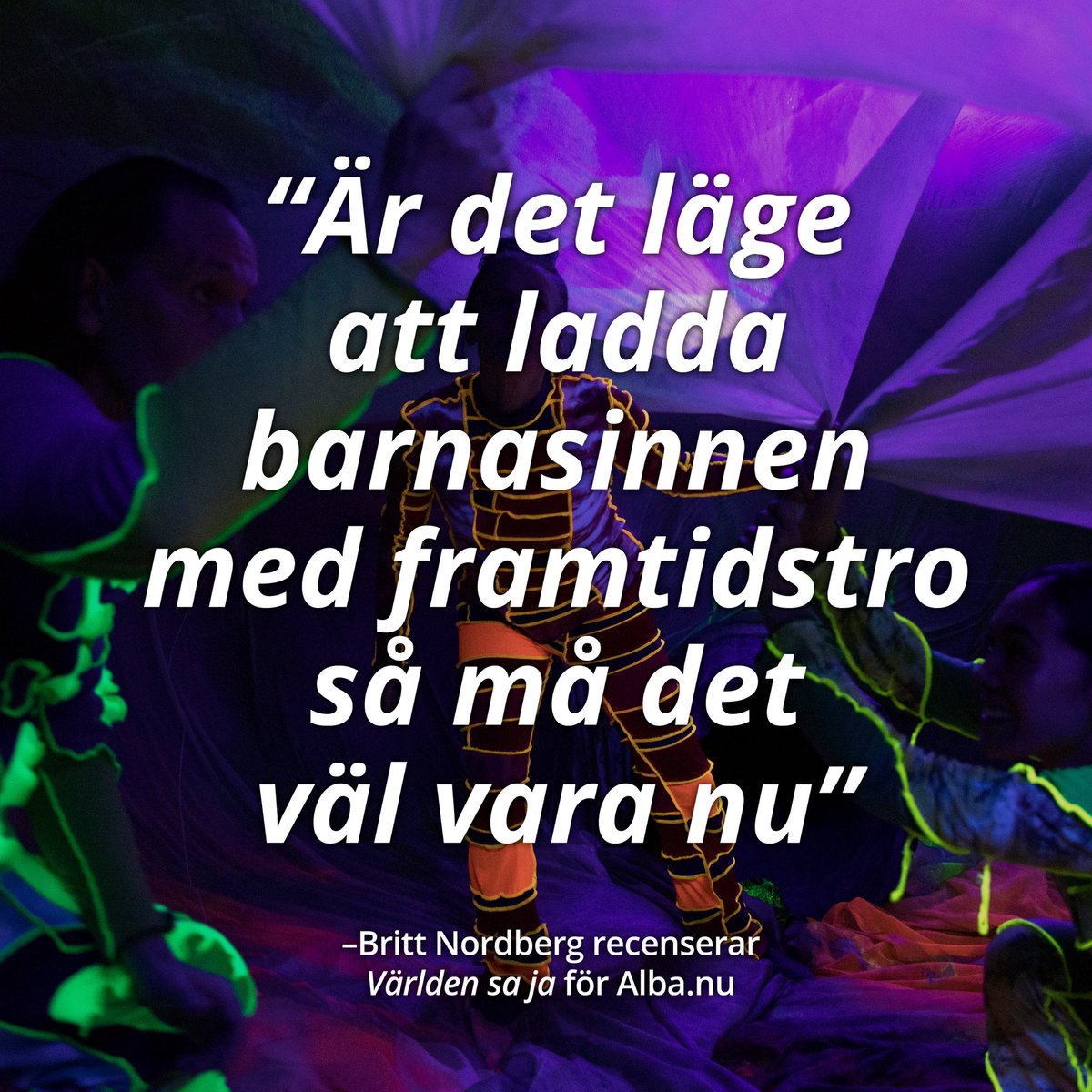 Regionteater_V's tweet photo. I tider av kris kan scenkonst fylla en extra viktig roll i barns vardag. Genom föreställningar och andra aktiviteter hoppas vi bidra till att stötta vår publik i en tid som kan innebära oro och många känslor. 
https://t.co/QPwSJoUTLC
#vgrkultur #scenkonst #Ukraina #barnochunga https://t.co/3l48th2chI