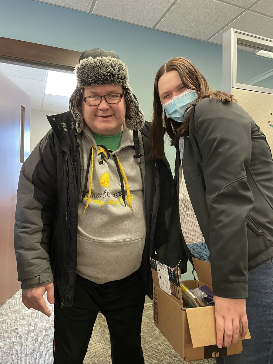CCRIHeather's tweet photo. Weekly office visits from these two are one of the highlights of my week! Thanks for being a #CCRIDayMaker 😊 https://t.co/UeYYnMVjpQ