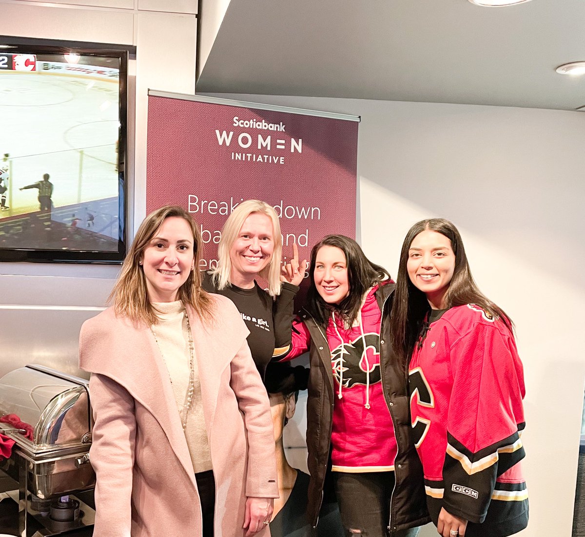 Marcie (@mhawranik) on Twitter photo First in-person event for International Women’s Day! ❤️😍 Thank you for an amazing evening <a href="/frederickshauna/">Shauna Frederick</a> <a href="/shannonpestun/">Shannon Pestun</a> & <a href="/scotiabank/">Scotiabank</a> #IWD2022 First in-person event for International Women’s Day! ❤️😍 Thank you for an amazing evening <a href="/frederickshauna/">Shauna Frederick</a> <a href="/shannonpestun/">Shannon Pestun</a> & <a href="/scotiabank/">Scotiabank</a> #IWD2022