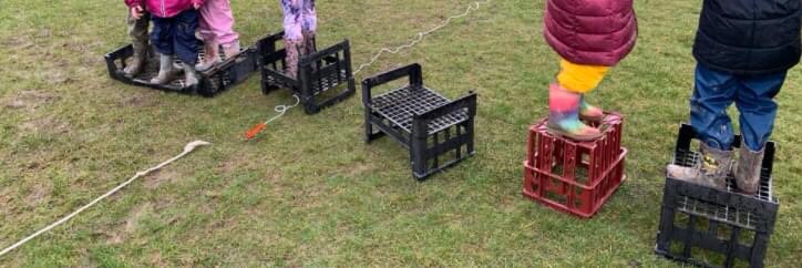 HenleyPrimary's tweet photo. Great team building work on Welly Wednesday last week, as year 2 and 1 had to get their whole house team across the lava via the crates without anyone falling into the 🐉dragons lair!!! We didn’t loose any of them !!🤣🤣 https://t.co/cNNYKdNQLq