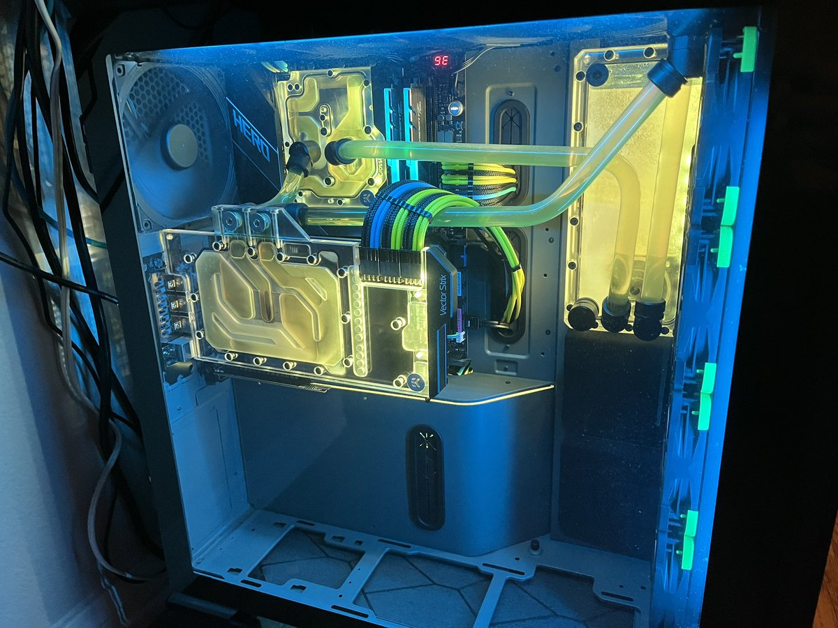 ragecage_rn's tweet photo. @JayzTwoCents https://t.co/porX0KF4HY
