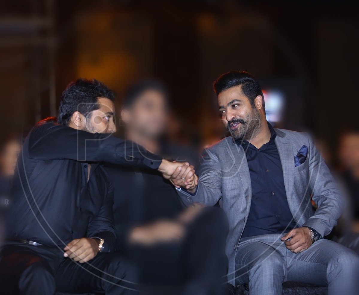 Telugu_CineNews's tweet photo. All the best @Suriya_offl & #EtharkkumThunindhavan Team from @tarak9999 anna fans
15 days to go for #RRRmovie
#ETfromTomorrow #ETfromMarch10
https://t.co/AQHaEj6wSD https://t.co/Eq2Rl840Ic