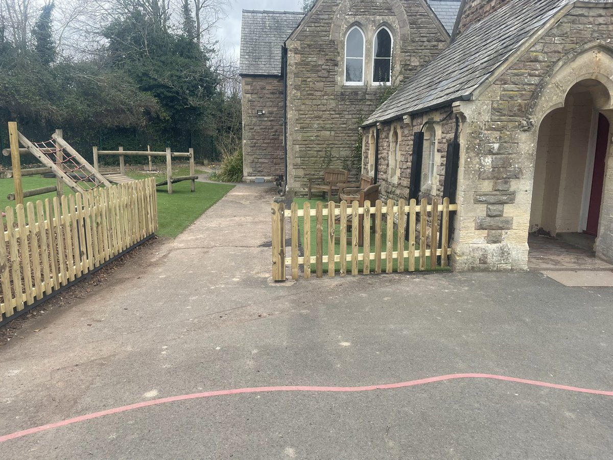 Highground1999's tweet photo. Another project done @StPaulsPrimary1 old fence taken out new fence back in https://t.co/tZFlpMO4gF