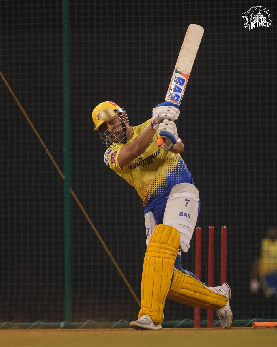 ChennaiIPL's tweet photo. The Day that was! Down the Moonu!

#SingamsInSurat #WhistlePodu 🦁💛 https://t.co/BIGp7hEjn8