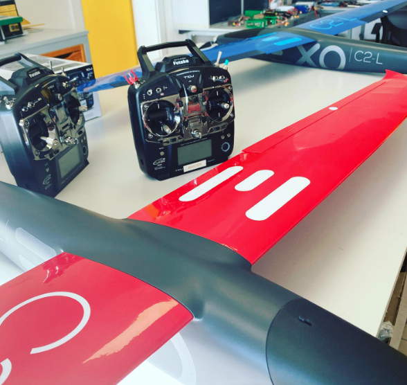 El sector de la #ganadería 🐄 ya comienza a utilizar la tecnología para optimizar sus labores. Nuestro #UAS de #alafija ofrece al sector una #solución eficiente, diseñada para dar servicios de #monitorización, #cartografía 🗺️  y observación en territorios extensos o lineales.