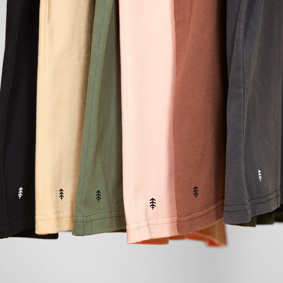 ITRapparel's tweet photo. When comfort and durability is a priority, premium-quality cotton is the only way to go! Browse our vintage-dyed colours in time for Spring 🍃

➡️ https://t.co/Ab1nVUjdBy https://t.co/lupsPNwz81