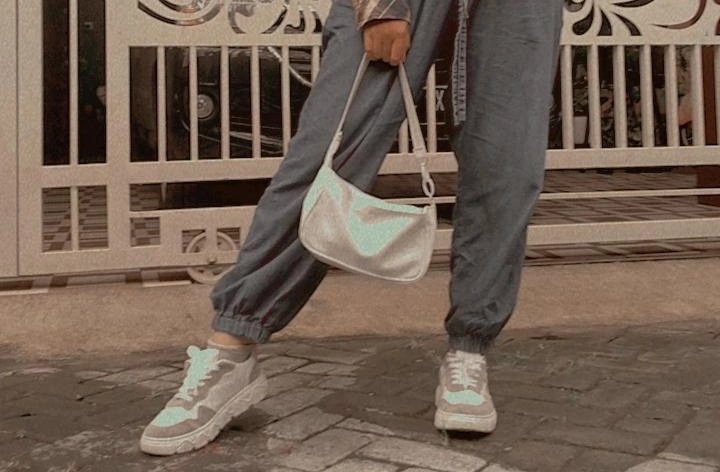 eunbiniea's tweet photo. @ohmybeautybank ini nderr punya peter keizaa. ada abu-abunya sihh tp tetep cakep buat outfit warna apapunn https://t.co/abaZLuZbkX
