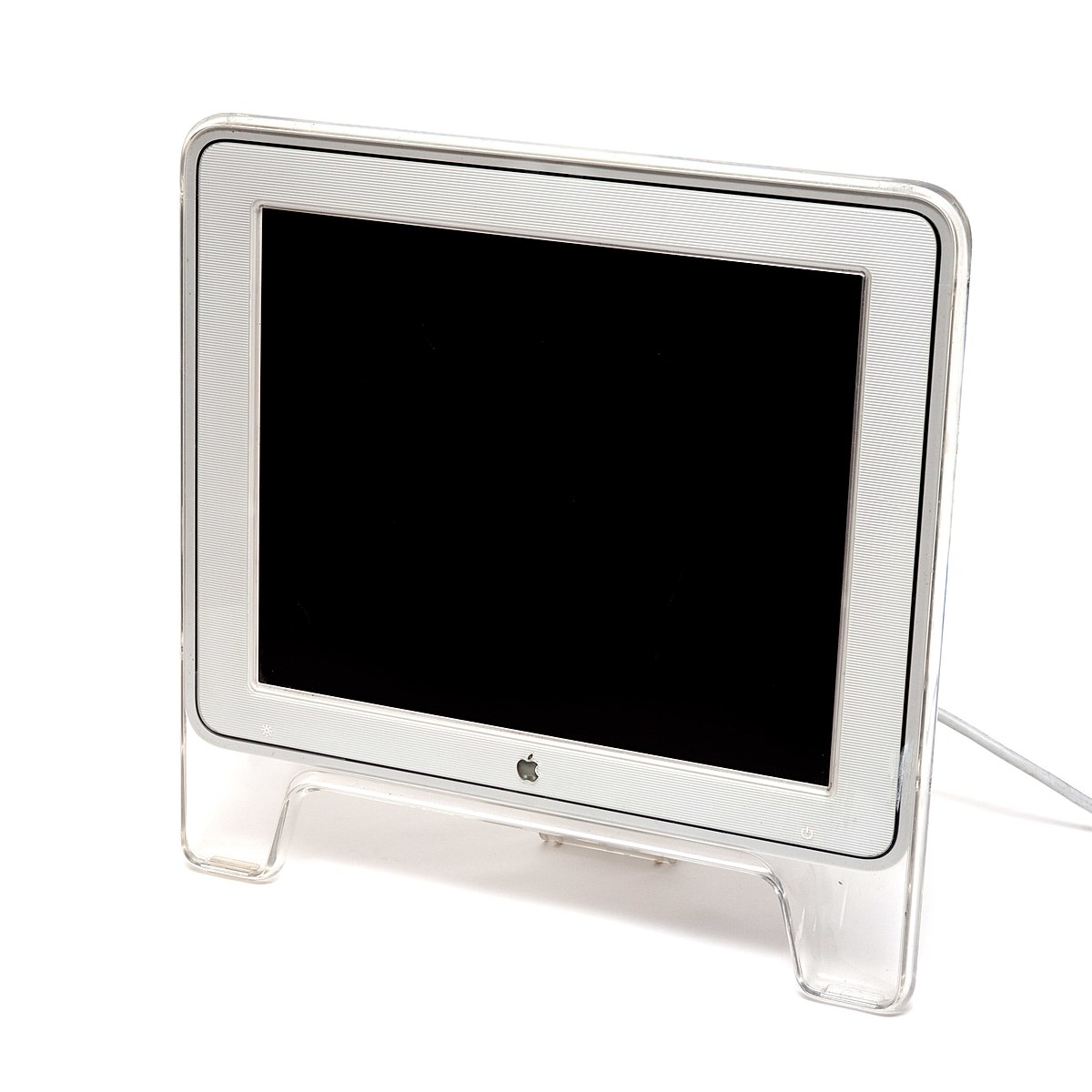 patbrumfield's tweet photo. This new apple studio display has gotten me all nostalgic for my original apple studio display from a few years back... https://t.co/qqmBKMxDSJ