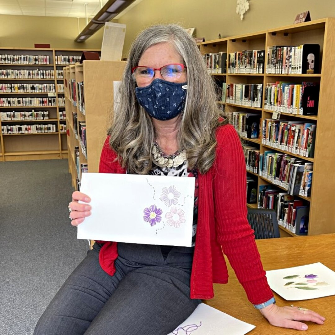 brantlibrary's tweet image. #ArtExplorations

Registration for supplies is now open for "Thread &amp;amp; Paper Meet."

Register at ow.ly/vzFU50IbF9O.

Although supplies are limited, everyone can catch Kelly's DIY video when it debuts Wed, Mar 16 at 9 AM on brantlibrary.ca/youtube.

#BrantLibrary #BrantArt