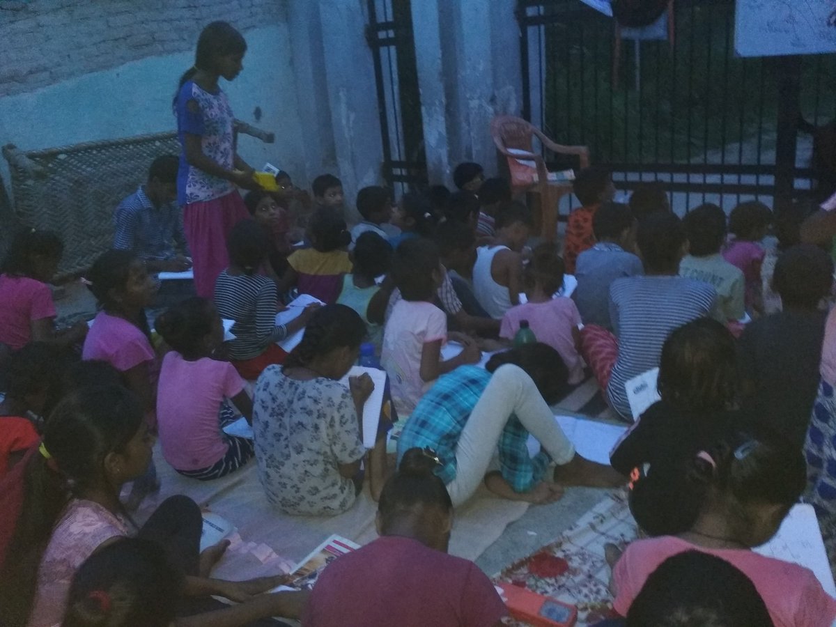 dauntlessdotin's tweet photo. Dusk is a beautiful time of the day and also so insightful. It is the best time to study and to aim softly a beautiful and literate change for society as these kids are depicting in this picture.
#change
#changeisgood #beautifullife #beautifulchange #pause #getoutofyourhead https://t.co/8kQducTiYQ