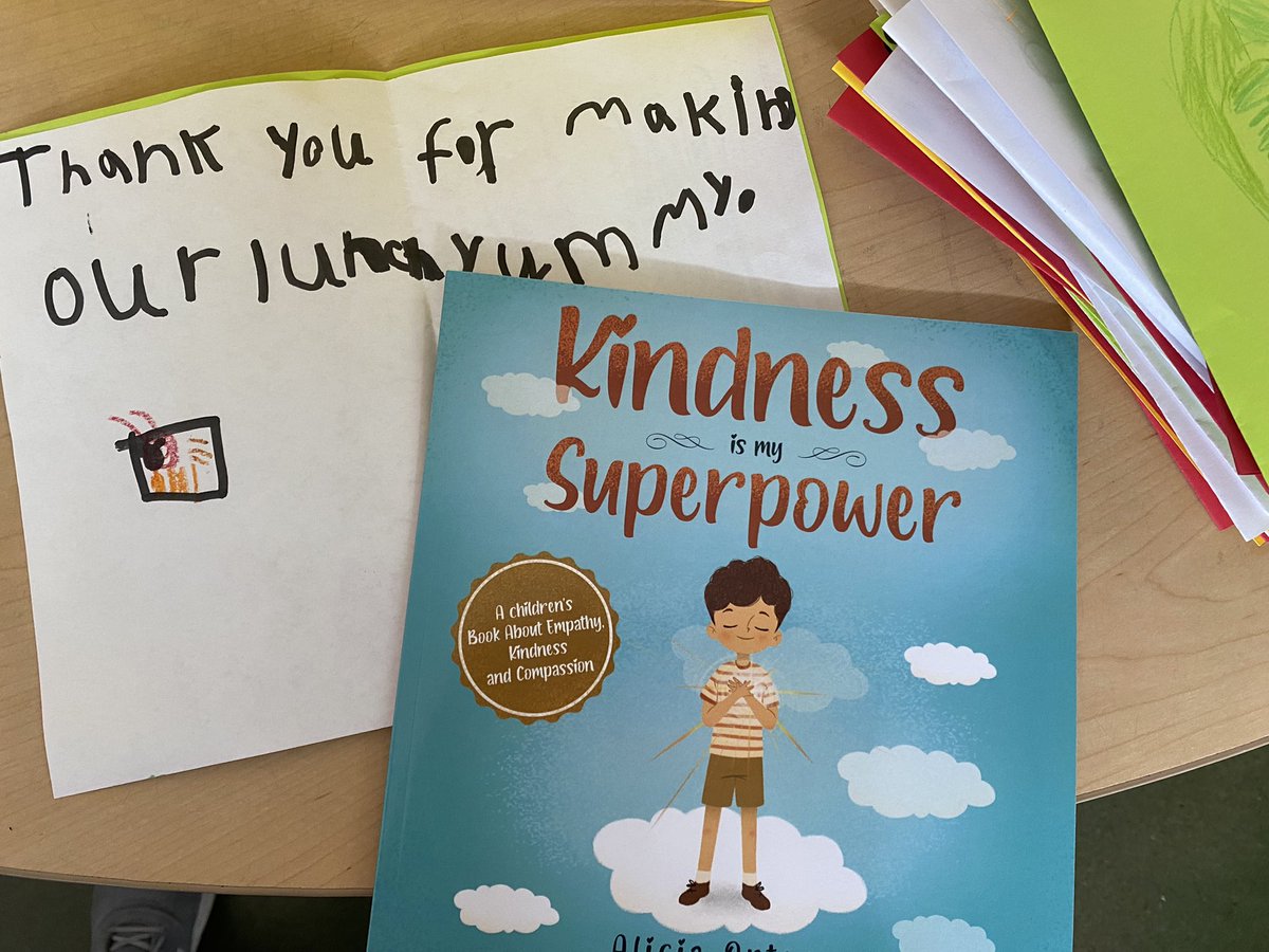 MrsH_classroom's tweet photo. Adding more joy to our day with our kindness superpowers! This morning-Thank you notes✔️ https://t.co/T5MDaWqmO6