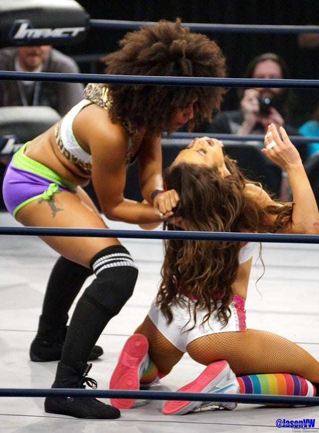 DollBreakaStyle's tweet photo. We were enemies in the ring, but, no one on Earth I care for more than you, @TexasThicc #wce https://t.co/54yZWKmdRs