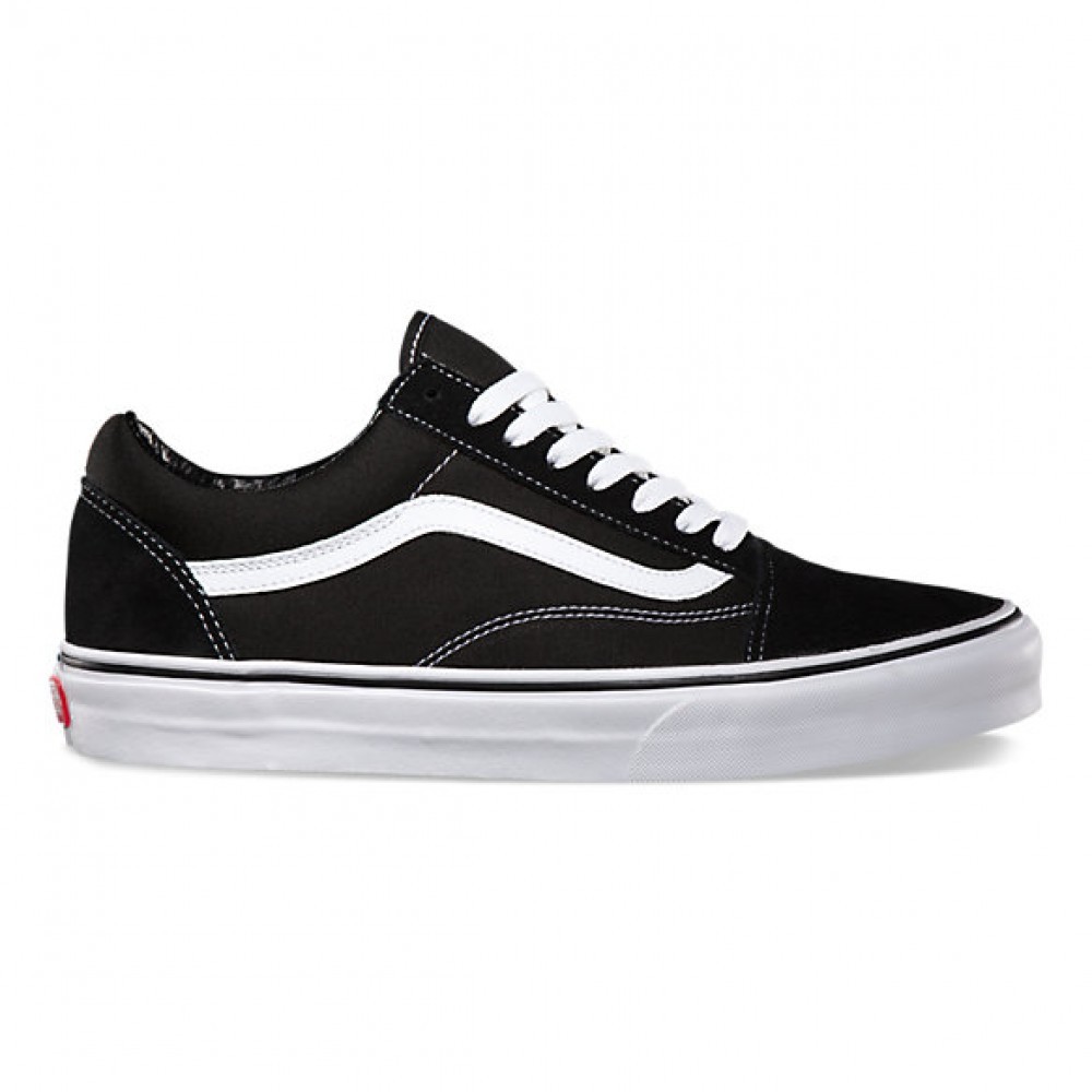 InboxUruguay's tweet photo. Solucionemos esto como personas civilizadas: 

🖤 Vans Old Skool
🔁 Vans Sk8 hi! https://t.co/qSZxzAzRxk