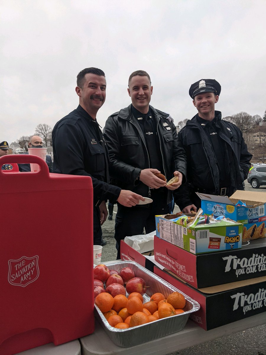 SalvationArmyMA's tweet photo. The Salvation Army Emergency Disaster Services Team was on the scene this morning, serving law enforcement food and hydration before the funeral of @MassStatePolice Trooper Tamar Bucci.  Our thoughts and prayers go out to Trooper Bucci’s family and to the #MAStatePolice. https://t.co/RcrNYnjLTh