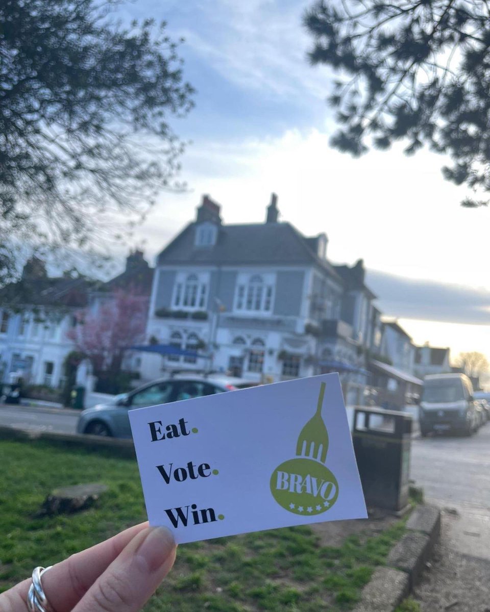 theclevelandbtn's tweet photo. There’s still time to vote for us in the @bravofoodawards! But be quick! Choose from: Best team - Best local - Best Sunday Roast - or pick them all! https://t.co/Cohygdkdee 🤞🏼
#BRAVO2022 #BrightonRestaurantAwards #TheCleveland #TheClevelandBrighton #LoveYourLocal #BrightonPub https://t.co/Inj4tNkfVT