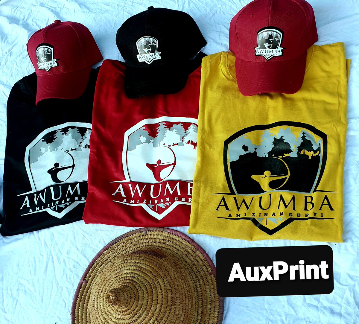 Auxford2's tweet photo. If you can relate with this name/tshirt "Awumba"drop a comment.. ☺ Tag an Awumba to see this.. ☺ @achi_philip https://t.co/wwiZq5oFd1